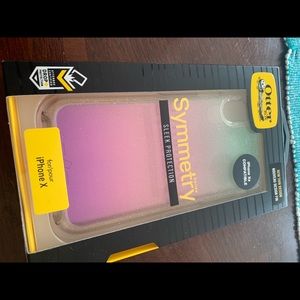 Lot of iPhone X/Xs cases.